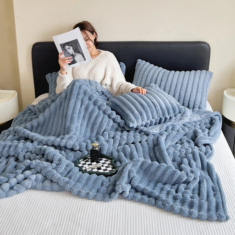 Imitation Rabbit Velvet Autumn Warm Bed Blanket or Blanket and Pillowcase Soft Warmth Winter Sofa Blankets for Throw Lap Blanket