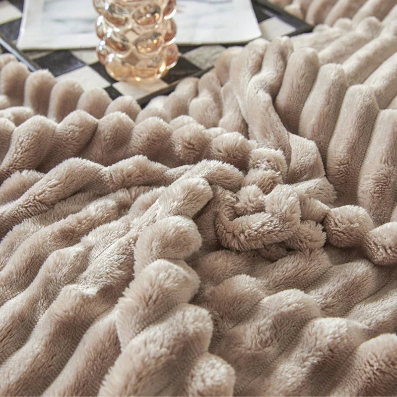 Imitation Rabbit Velvet Autumn Warm Bed Blanket or Blanket and Pillowcase Soft Warmth Winter Sofa Blankets for Throw Lap Blanket