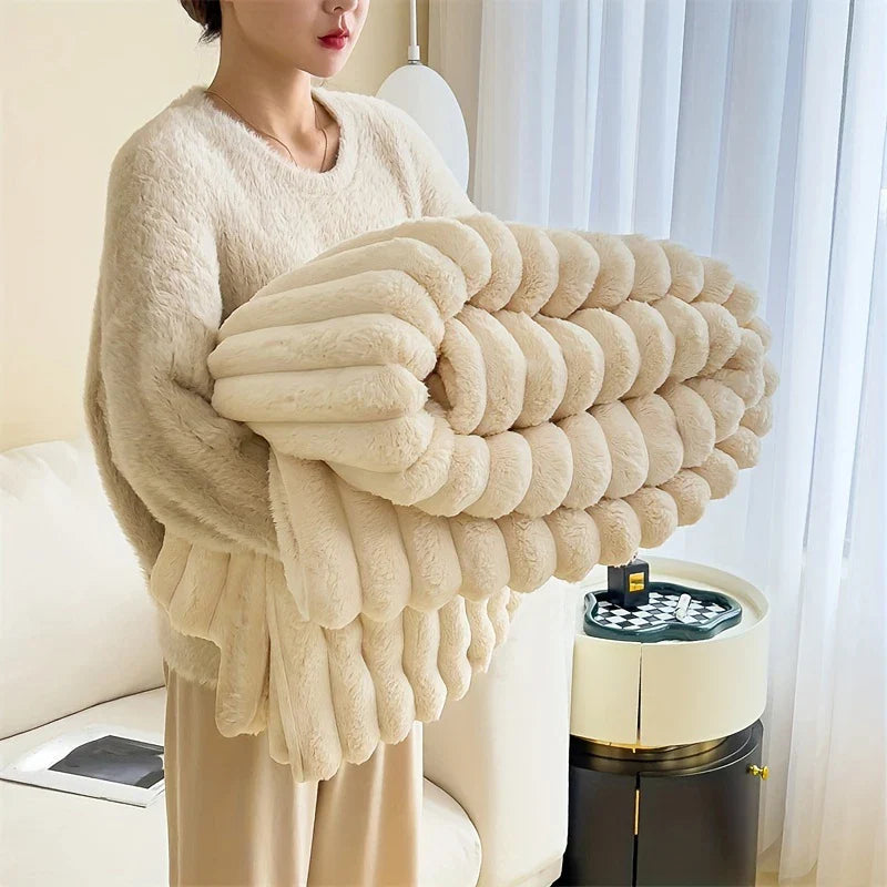 Imitation Rabbit Velvet Autumn Warm Bed Blanket or Blanket and Pillowcase Soft Warmth Winter Sofa Blankets for Throw Lap Blanket