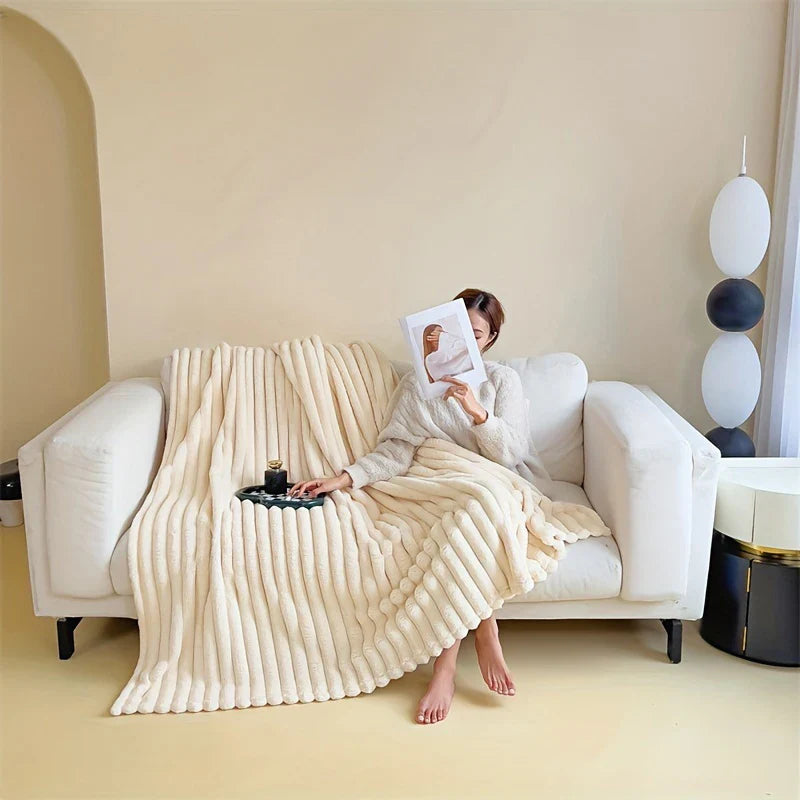 Imitation Rabbit Velvet Autumn Warm Bed Blanket or Blanket and Pillowcase Soft Warmth Winter Sofa Blankets for Throw Lap Blanket