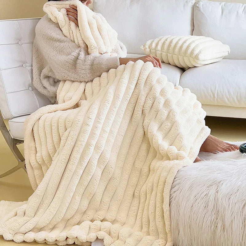 Imitation Rabbit Velvet Autumn Warm Bed Blanket or Blanket and Pillowcase Soft Warmth Winter Sofa Blankets for Throw Lap Blanket